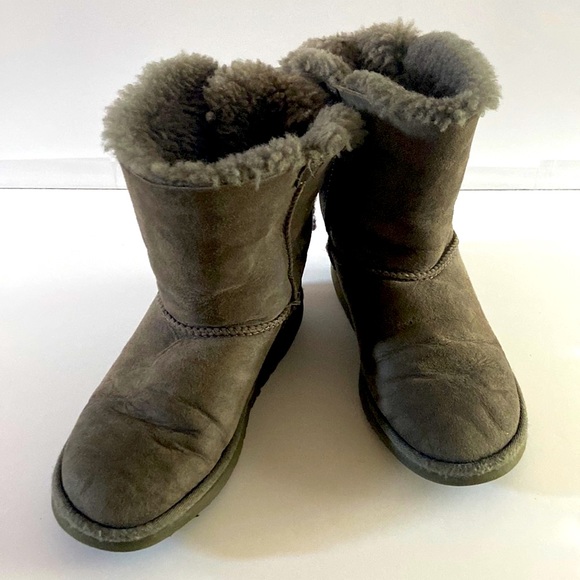 UGG Boots Size 3 - Bella Bow - Gray - Picture 2 of 3